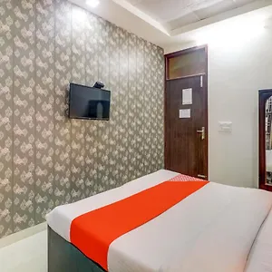 *** Hotel Oyo 74060 Taj Residency India
