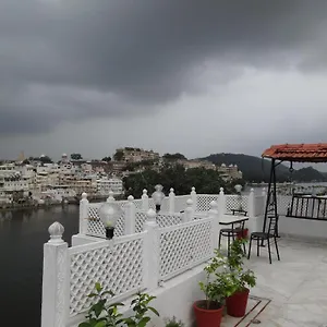  Hotel Thamla Haveli India
